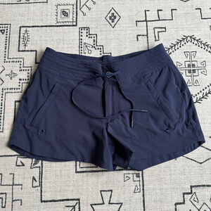 Women's Athleta Shorts Navy Size 0